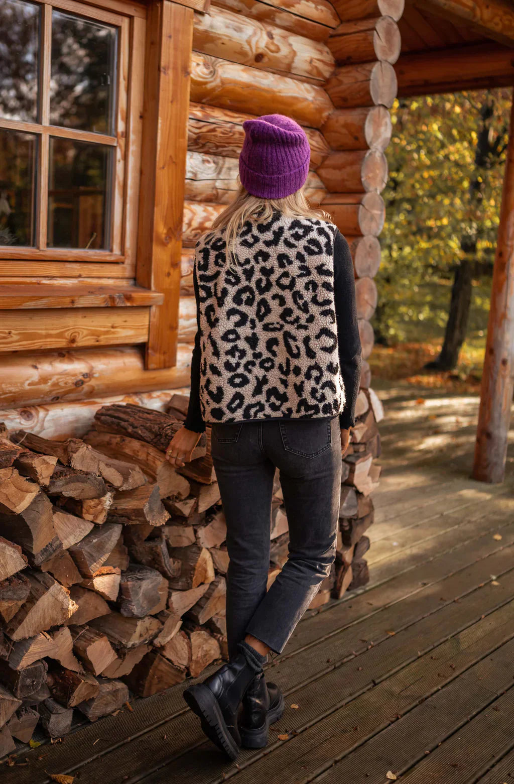 Quvorn™| Astrid Den leopardstickade västen