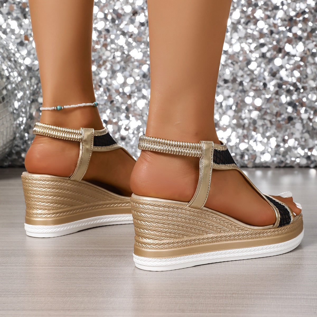 Quvorn™| Ortopedisk sandal med kilklack